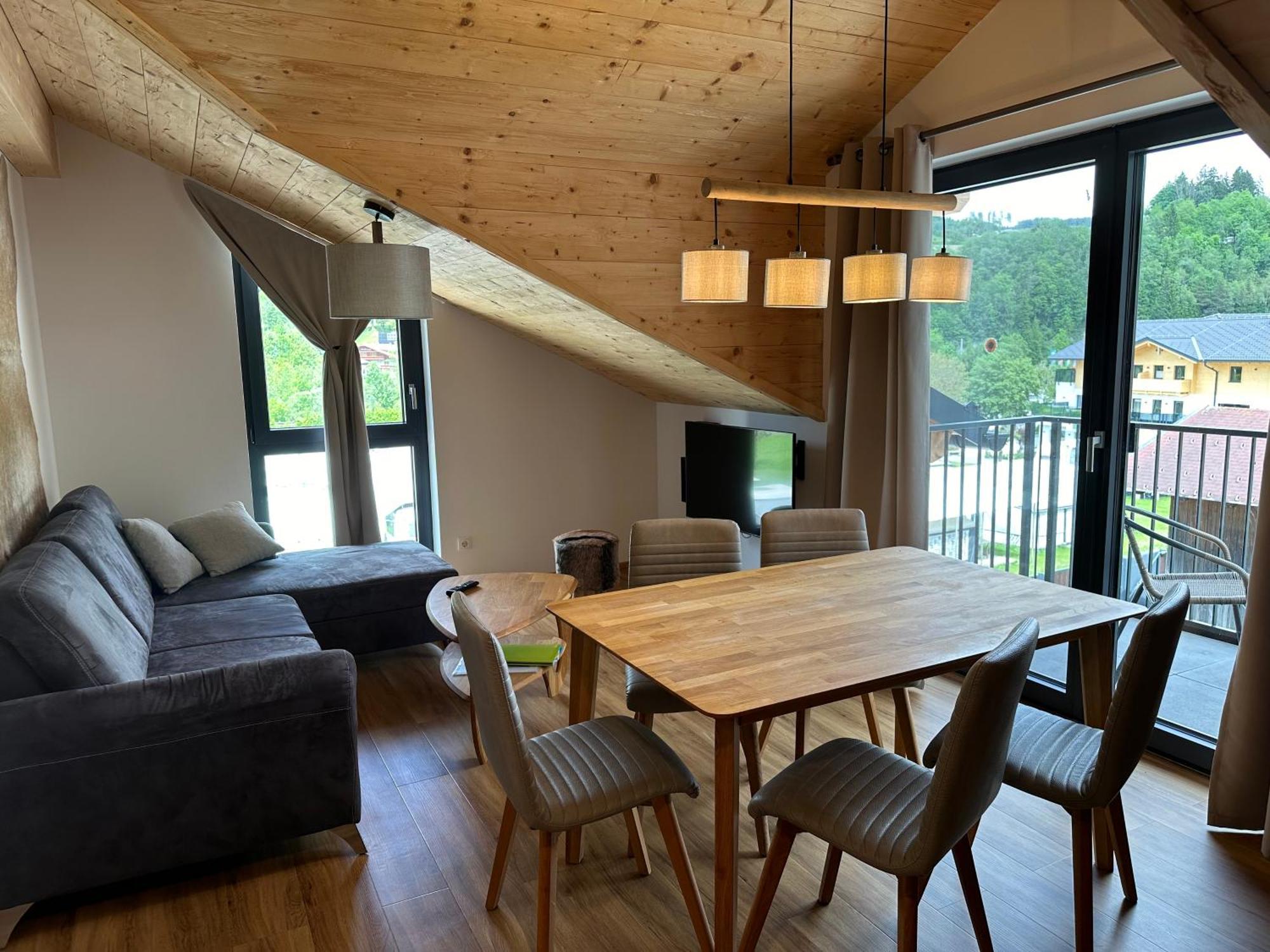 Appartements By Chalet Reiteralm - Sommercard Included Schladming Bagian luar foto